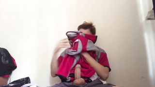 I come throughout the used Tee-Shirts of my Teammates and Masturbate off Stinkin' Them.