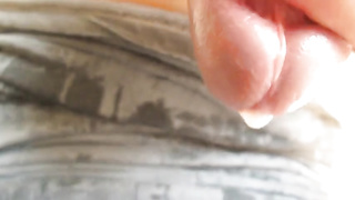 Beautiful cum flow swallowed up close