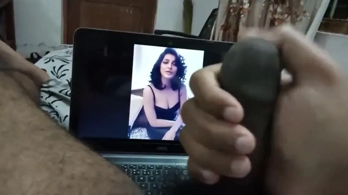 Moaning Cum Tribute for Shruti Hassan Big Boobs