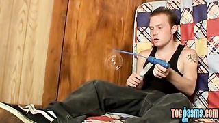 Crafty twunk Billy plays with boner after bubbles