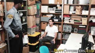 Teenie shoplifter in 3way