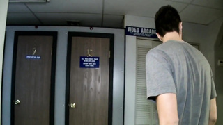 Hairy Man absorbs knob in a gloryhole