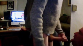 Guy wanted his neighbor to cum on his face after he blew him 3