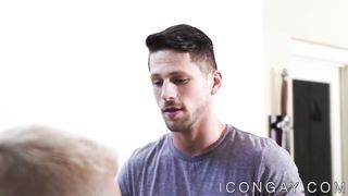 Youthful lad fag offers his bootie to a bulky jock