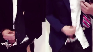 【ダブルオナニー】イケメン社会人とイケメン高校生が2人で大興奮の立ち射精「どっちが好き？」