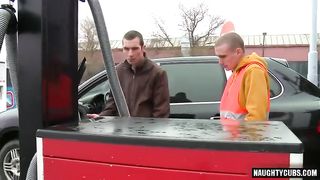 Meaty man-meat parent roll flop with facial cumshot