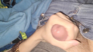 Draining off to a cute jizm stream