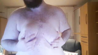 Plump plays with his globes