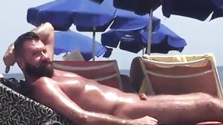 Str8 spy daddy bear at the beach 2