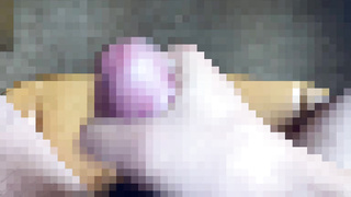 短小おちんぽを激しく手コキして射精～オナニー中毒～