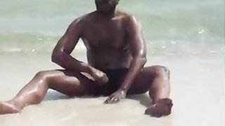 jerking off at the beach 5