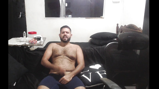 Hairy Man otter Hand Job