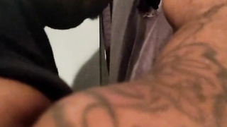 Heterosexual DL visits Gloryhole