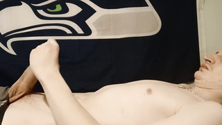 Jerking my good-sized knob up close!