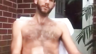 Str8 men jerk off in front yard 6