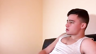 Guy Stroking off before mama arrives