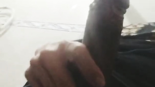 BULTO GRANDE, ENORME Y RICO DE LA VERGA DE UN HOMBRE HUNKY JOVEN