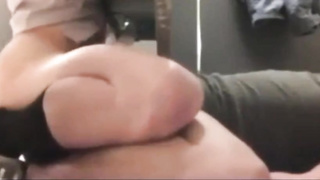 Was so alles in einem Oeffentlichen WC passiert 8