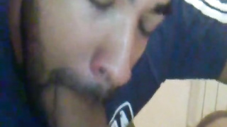 A married Arab sucks his owner not to pay the month 6