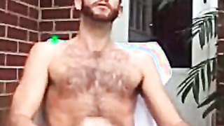 Str8 men jerk off in front yard 10