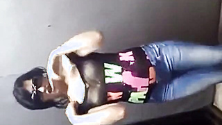 Egyptian Crossdresser Dances in Amateur Video 2