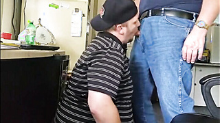 XXL Parent Trucker Uses Plump Fellow's Facehole as a Squirting Ground