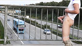 Outdoor Hand job for a Thick-Cocked Wolf