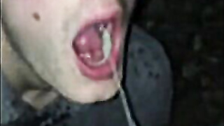 Outdoor Pee Gulping Sucky-sucky