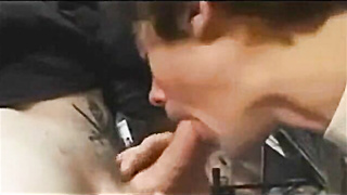 Old Stud Gets Deep-throated by Twunk