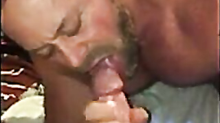 Meaty Meatpipe Amateur Gets a Deep throat