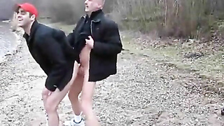 Sans a condom Screwing in the Brisk Outdoors with Ultra-kinky Amateurs