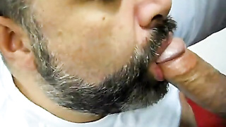 Mature Ass bandit Hairy man Gives Deep throat
