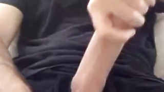 Beefy amateur wanks his gigantic stiff prick with a hefty bellend