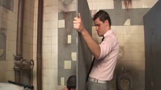 A faggot Gloryhole suck off vibration To have a fun Here!